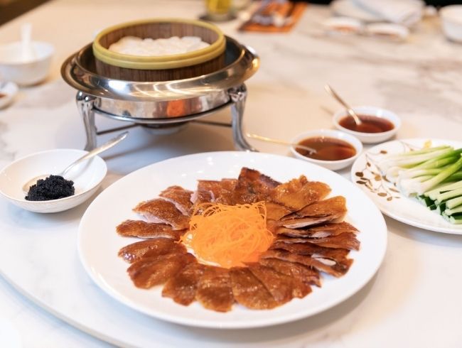 CLASSIC CANTONESE WITH MODERN FLAIR